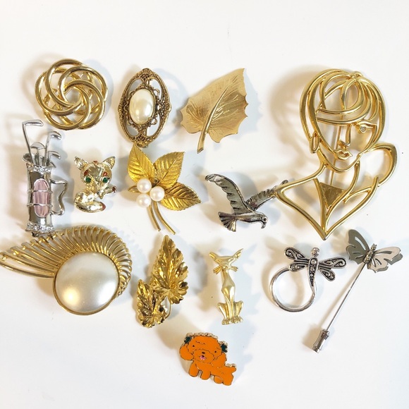 5/$10 Vintage & modern brooches pins - Picture 4 of 5